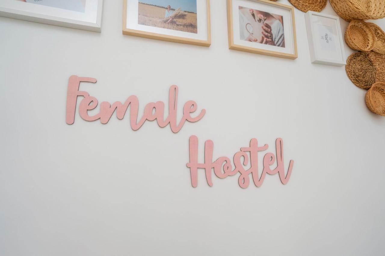 Female Hostel ฟารู ภายนอก รูปภาพ
